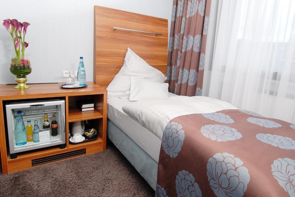 אופנבאך Hotel Graf חדר תמונה