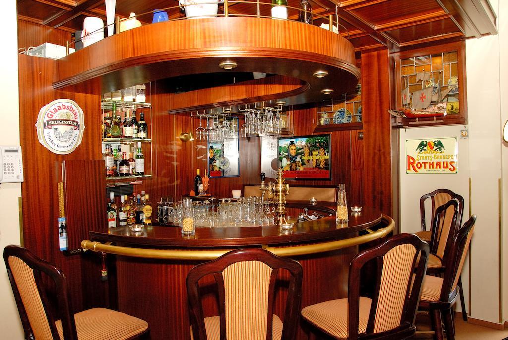 אופנבאך Hotel Graf מראה חיצוני תמונה